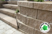 Steps-and-retaining-wall-close-up-Between-the-Edges-landscaper-Martinez-GA